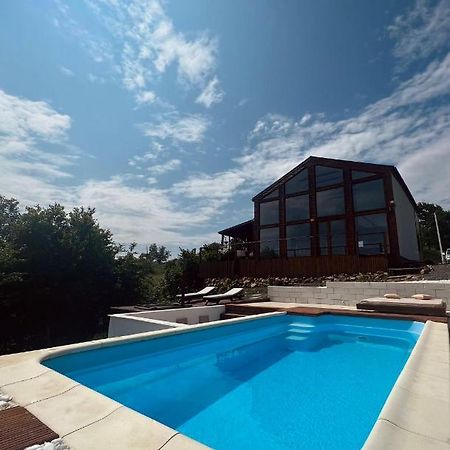 Le Chalet M - Cabana Cu O Panorama De Poveste. Surdesti  Екстер'єр фото