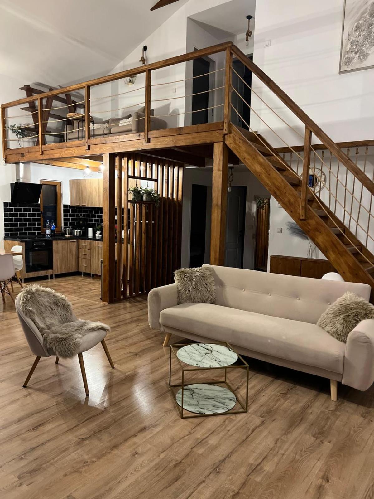 Le Chalet M - Cabana Cu O Panorama De Poveste. Surdesti  Екстер'єр фото